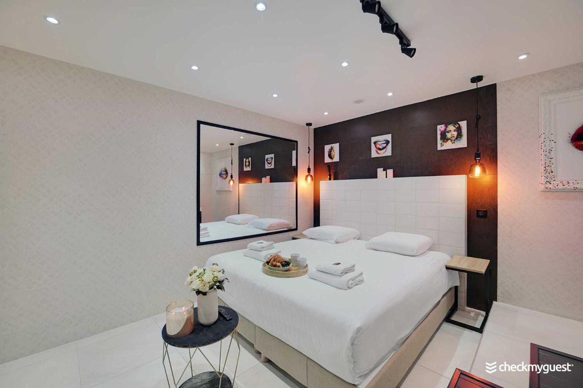 Intimate Apartment With Air Conditioner & Jacuzzi 2Br 6P Montmartre Paryż Zewnętrze zdjęcie